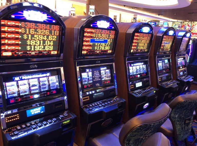 Antarmuka permainan Ocean King di nswgames dengan tema laut dan gulungan slot